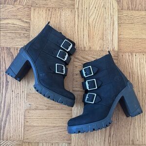 TIMBERLAND Lana Point Buckle Ankle Nobuk Block Heeled Boots Booties